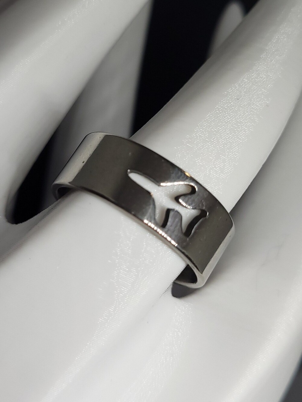 $1 | 10 | Airplane Cutout Wide Band Ring